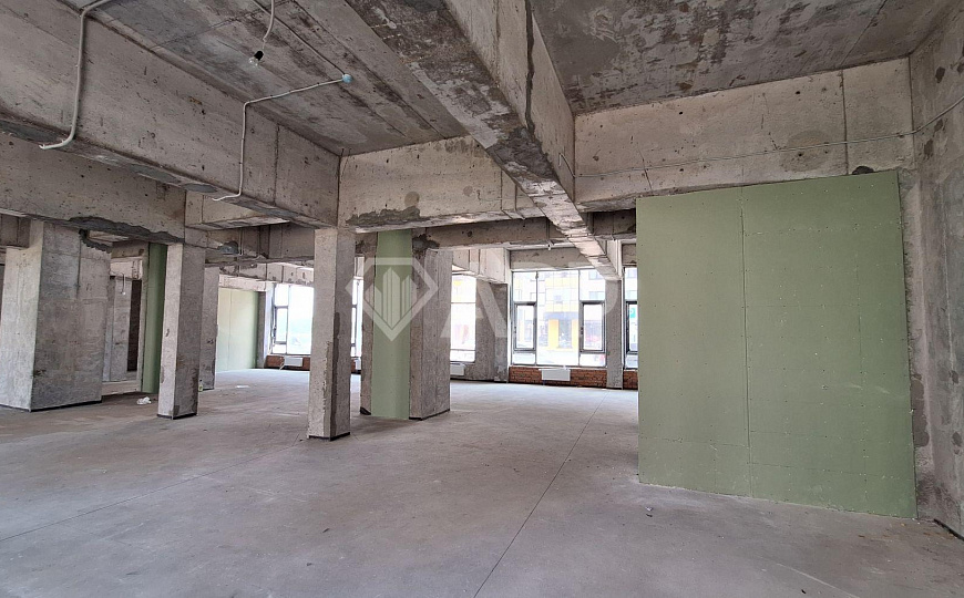 Помещение на трафике,  245.7М2 фото