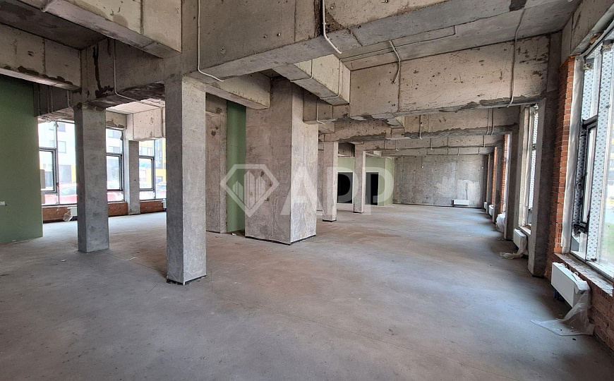 Помещение на трафике,  245.7М2 фото