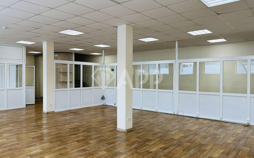 Сдаю просторный офис Опен-спейс 185м² фото
