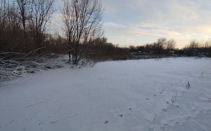 База 1467 м² с земельным участком фото