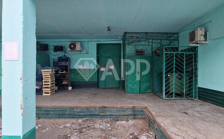 Площадь в ТК "Сибирячка/Трафик/Разгрузка/Жилой массив/70 м2 фото