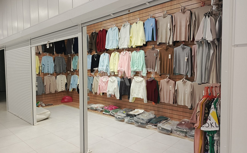 Сдам торговую площадь в ТЦ Мегастиль. фото