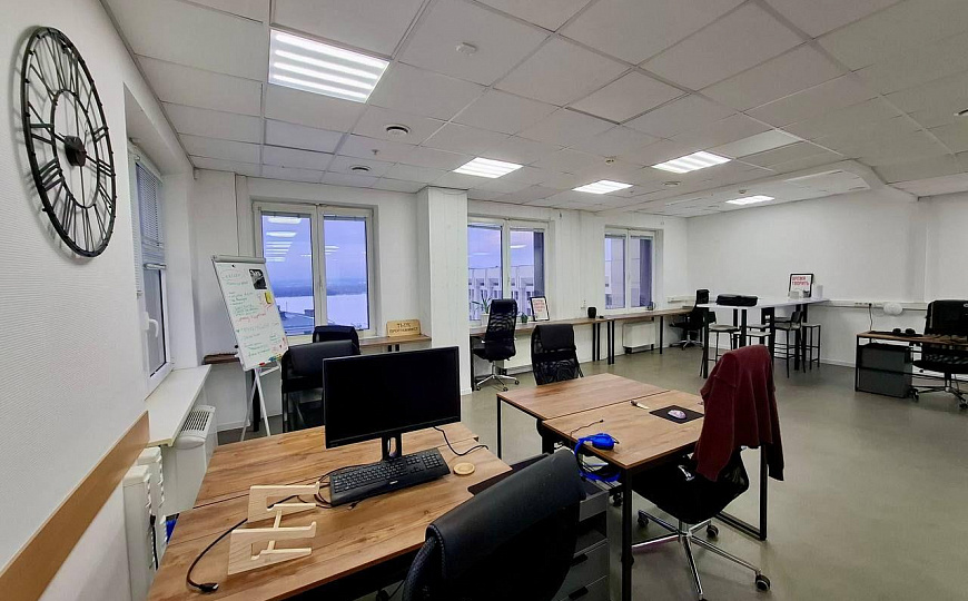 Аренда офиса 255 м2 в БЦ «БэлПлаза» с видом на р.Волга фото