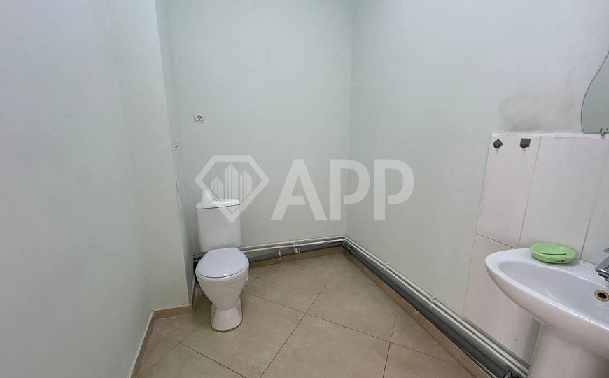 Сдаю помещение на первой линии по Восстания, 159,2кв. м. фото