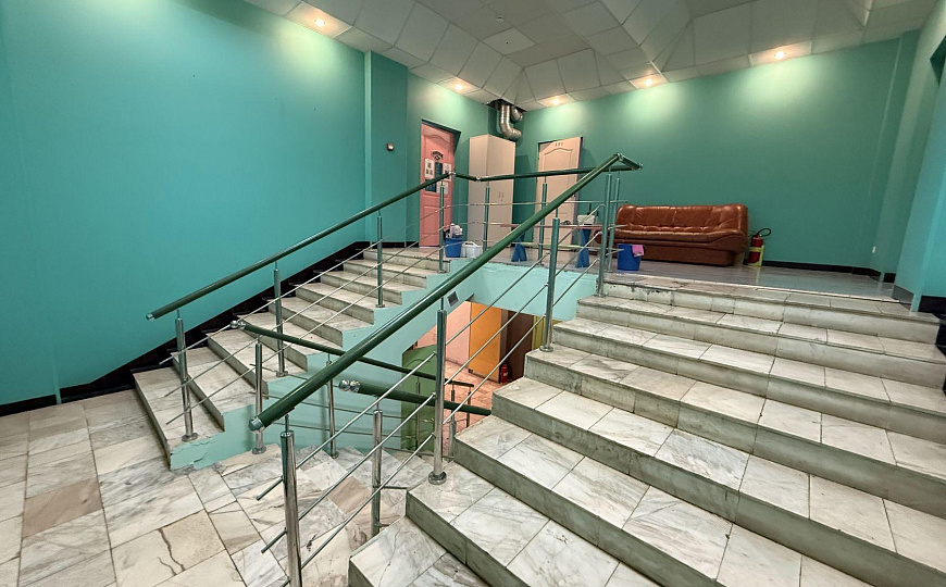 Сдам Офисное помещение, 384 м² фото