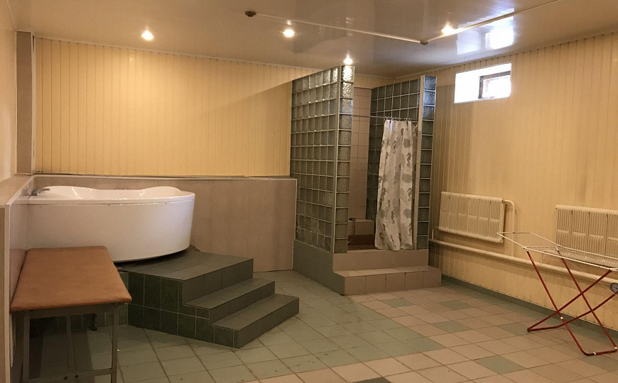  Гостиница с земельным участком, 1955 м² фото