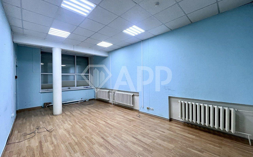 В продаже отдельно стоящее здание, 1 линия фото