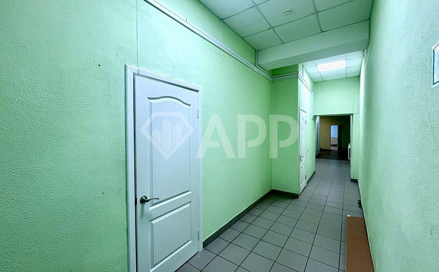 В продаже отдельно стоящее здание, 1 линия фото