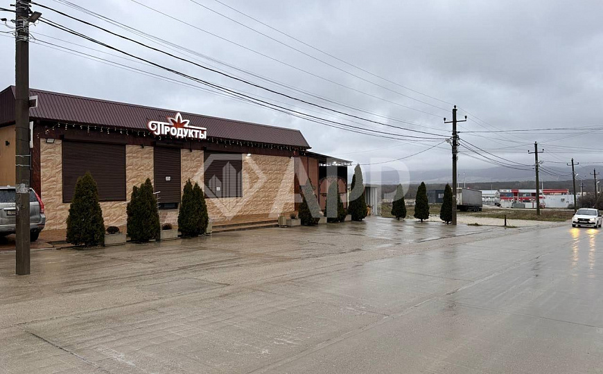 Сдам торговое помещение 300 м2 фото