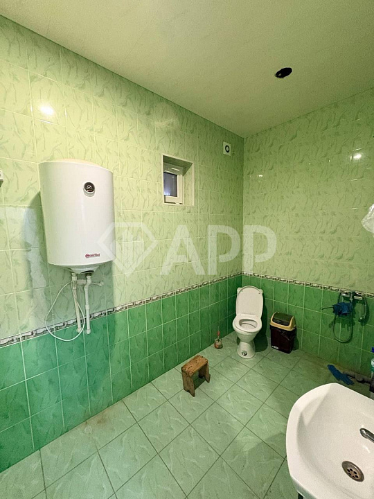 Сдам торговое помещение 300 м2 фото