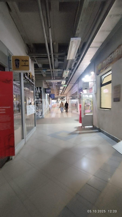 Сдам помещение в торгом центре фото