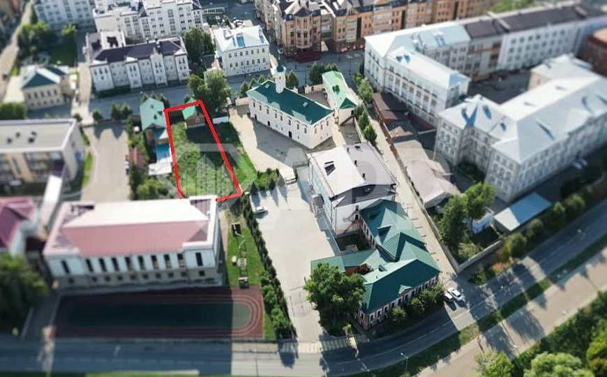 Коммерция в центре Казани – участок 817 м² + дом фото