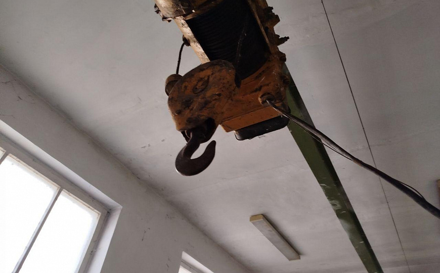 Производственное помещение 322,2 м2 на собственном земельном участке 0,57 га фото