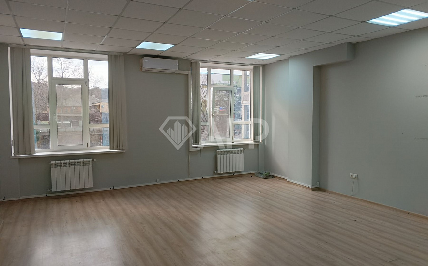 Сдаю офисное помещение, 46 м² фото