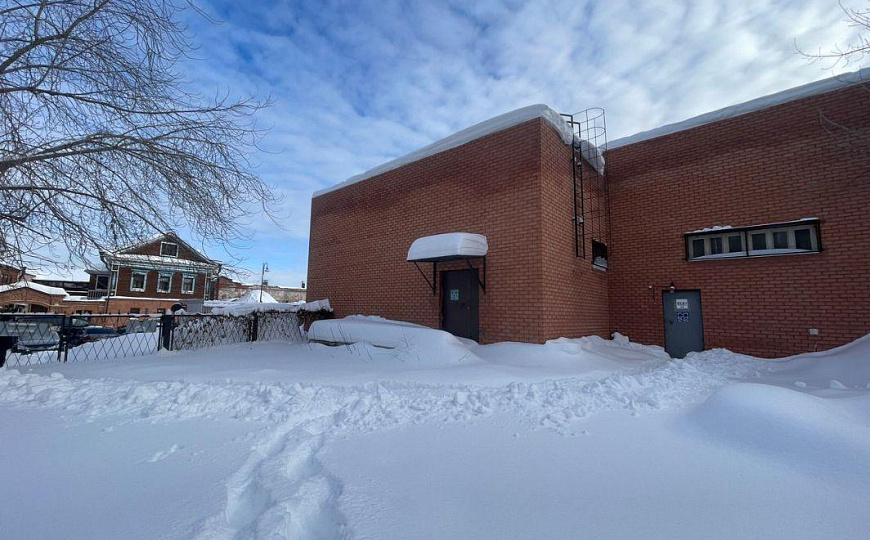 Продам здание с з/у на туристическом трафике!!! фото