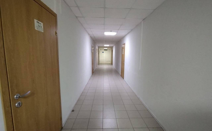 Офисное помещение 69,7 м2 фото