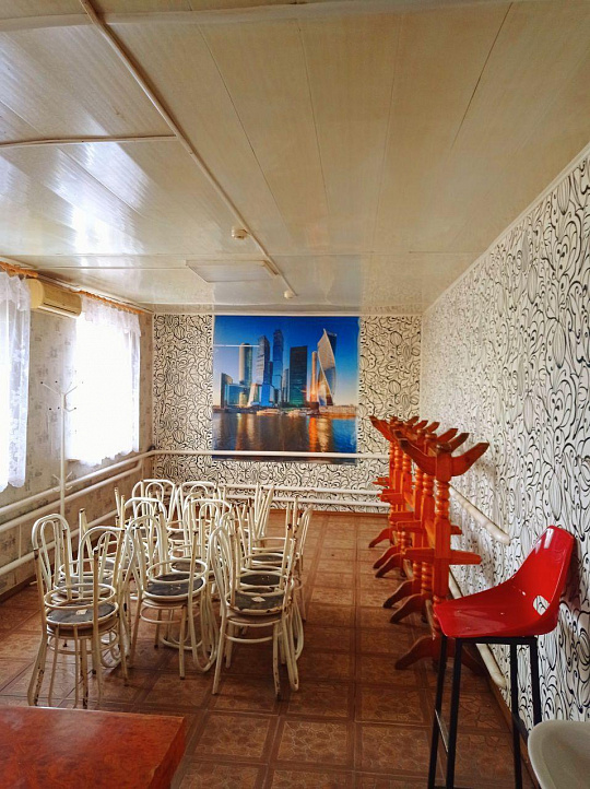 Кафе 80 м² на первой линии фото