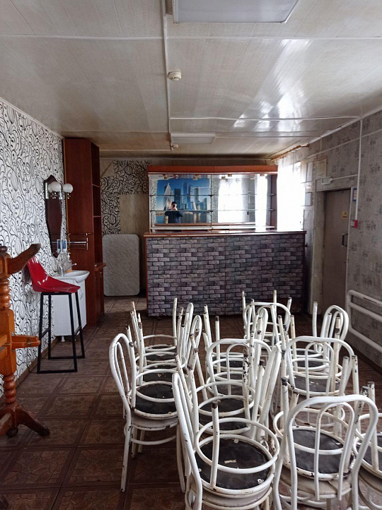 Кафе 80 м² на первой линии фото