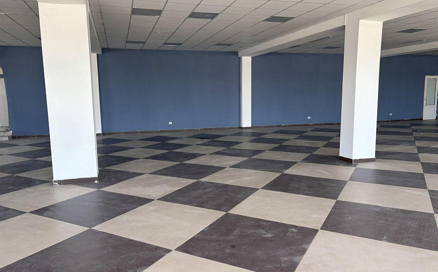 Аренда 1 линия офис,магазин фото