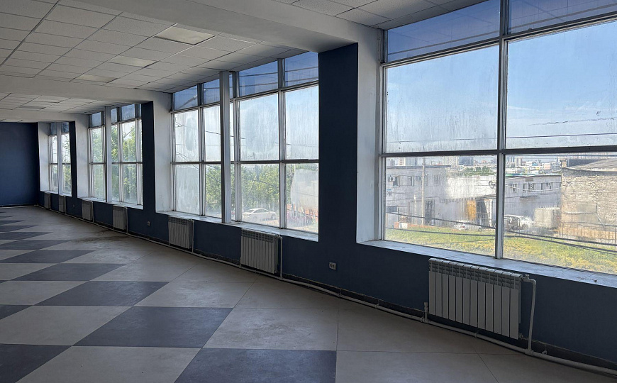 Аренда 1 линия офис,магазин фото