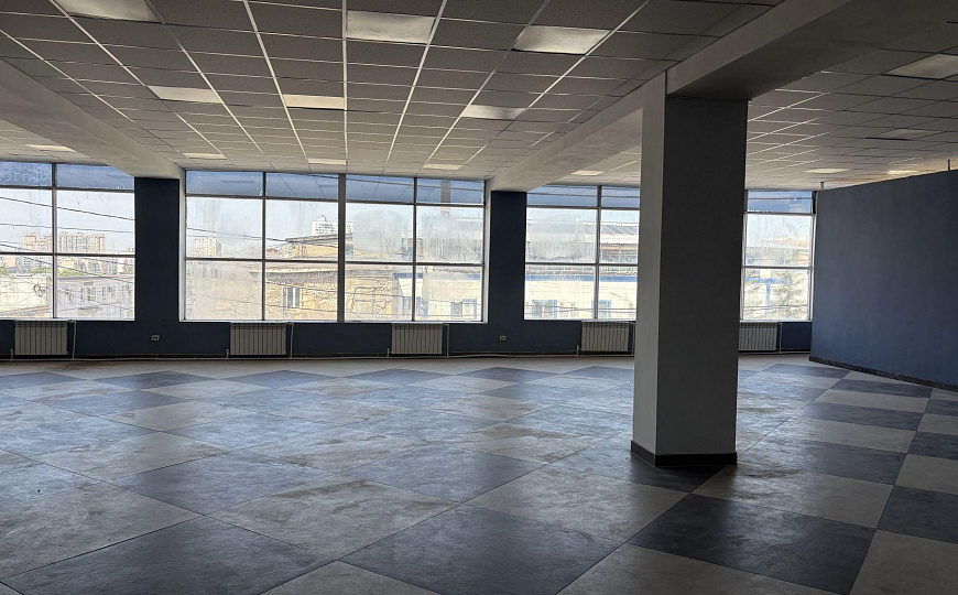 Аренда 1 линия офис,магазин фото