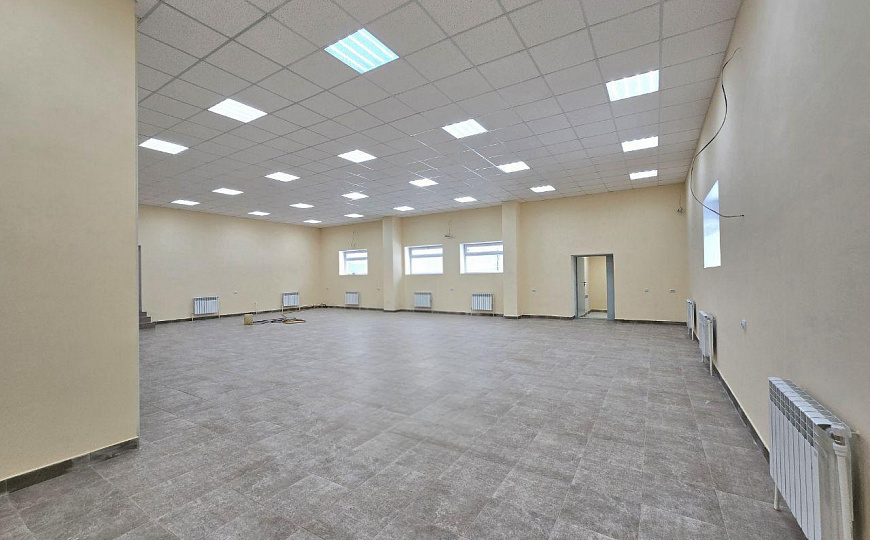 Помещение свободного назначения на 1 линии, 180 кв.м фото