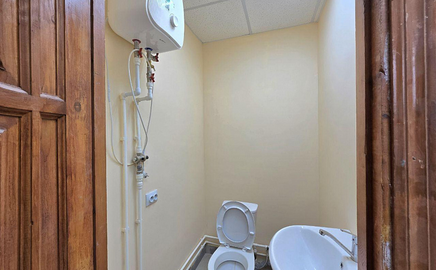 Помещение свободного назначения на 1 линии, 180 кв.м фото