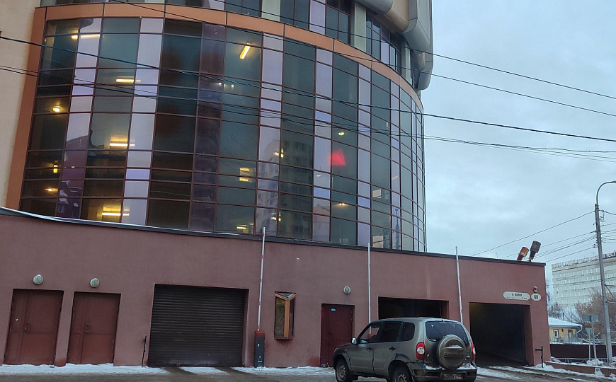 Этаж (офисы) в БЦ Глобус в центре города с парковкой фото