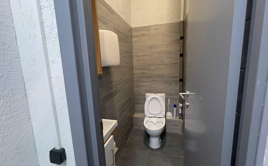 Сдам отдельно стоящее здание,600м2 фото