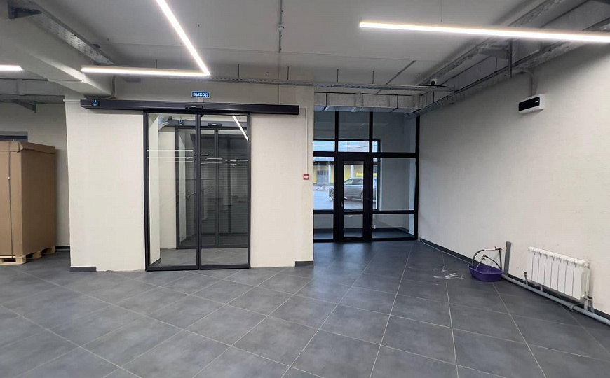 Сдам отдельно стоящее здание,600м2 фото