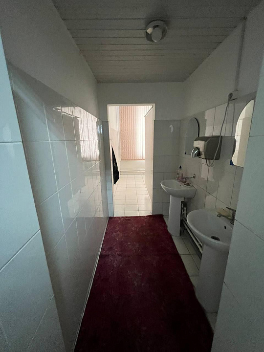 Сдам отдельно стоящее здание, 2 041 м² фото