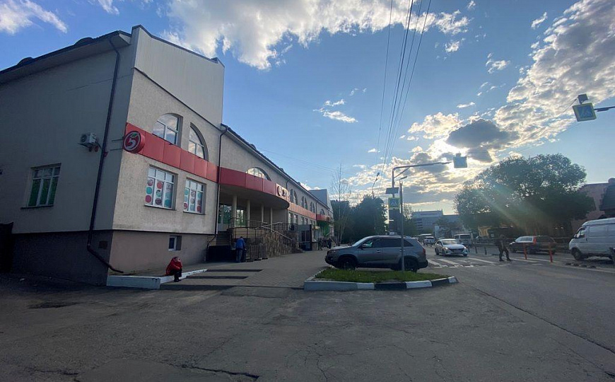 Сдам помещение свободного назначения, 720 м² фото