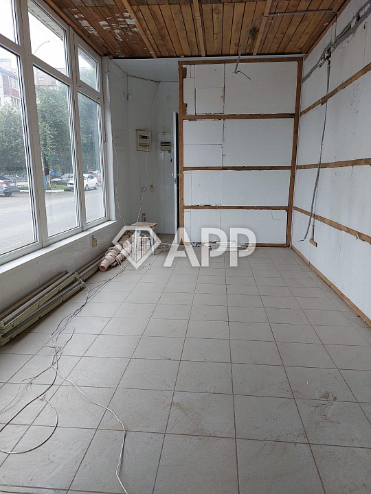 Сдам торговое помещение, 15 м² фото