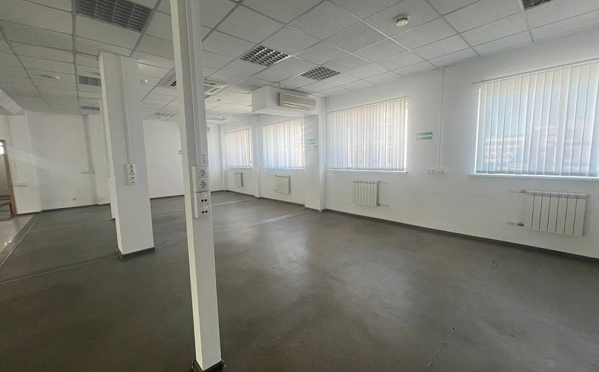 Офис 426 м2 вблизи ЖД вокзала  фото