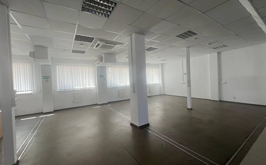 Офис 426 м2 вблизи ЖД вокзала  фото