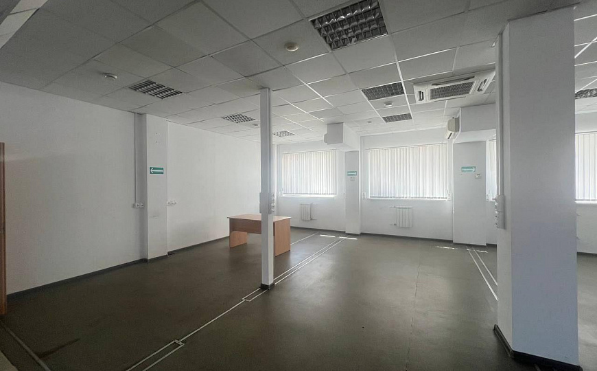 Офис 426 м2 вблизи ЖД вокзала  фото