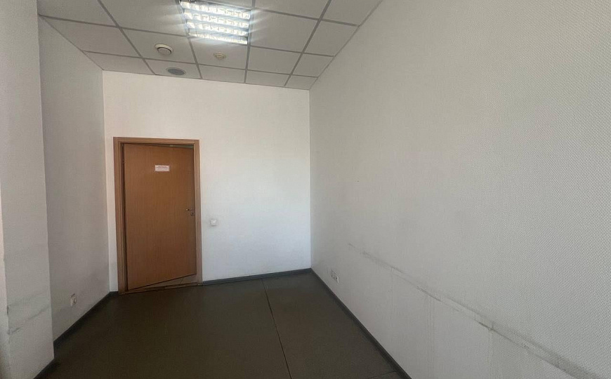 Офис 426 м2 вблизи ЖД вокзала  фото
