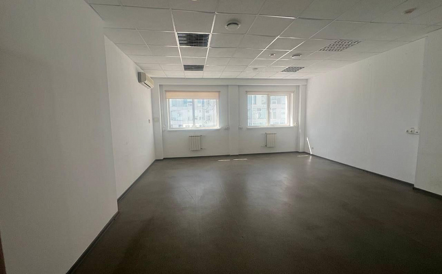 Офис 426 м2 вблизи ЖД вокзала  фото