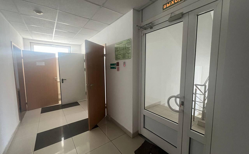 Офис 426 м2 вблизи ЖД вокзала  фото