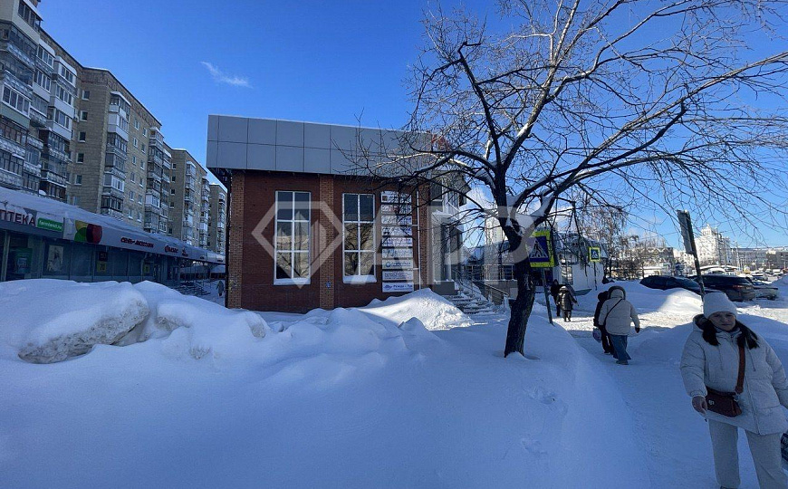 Сдаётся площадь у метро!!! фото