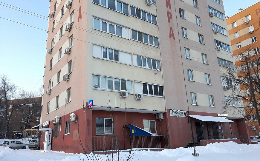 Помещение 55 м2 с арендатором фото