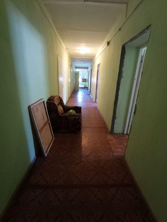 Помещение с арендаторами, 1300 м2 фото