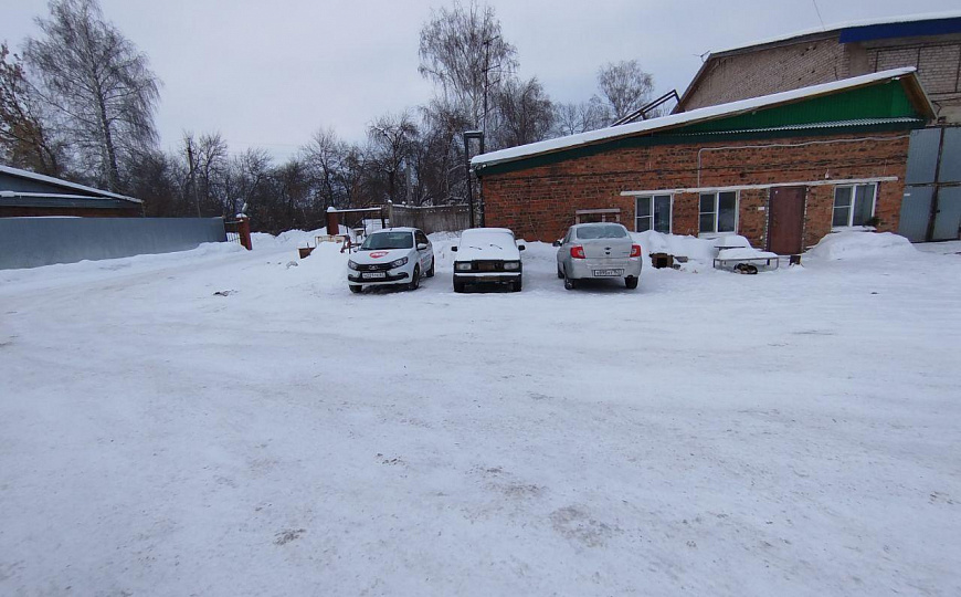 Помещение с арендаторами, 1300 м2 фото