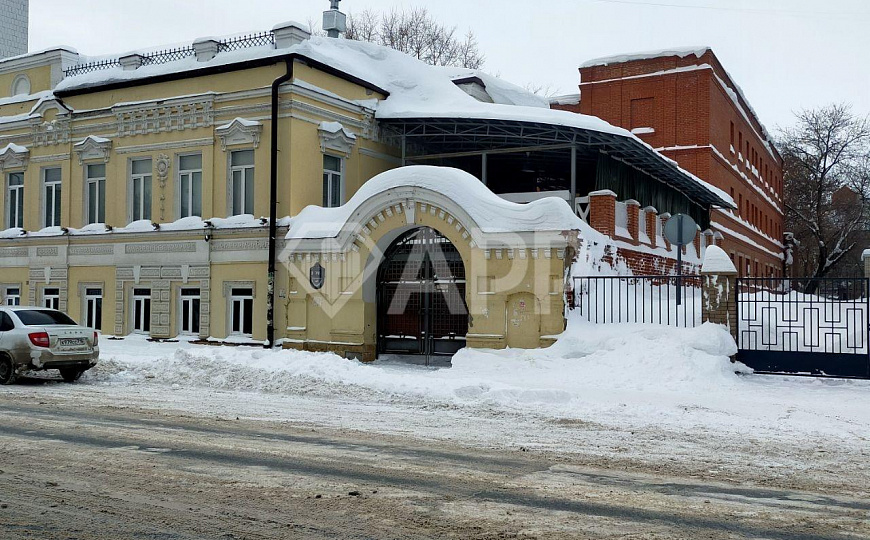 В центре под кафе, ресторан, бар, клуб фото
