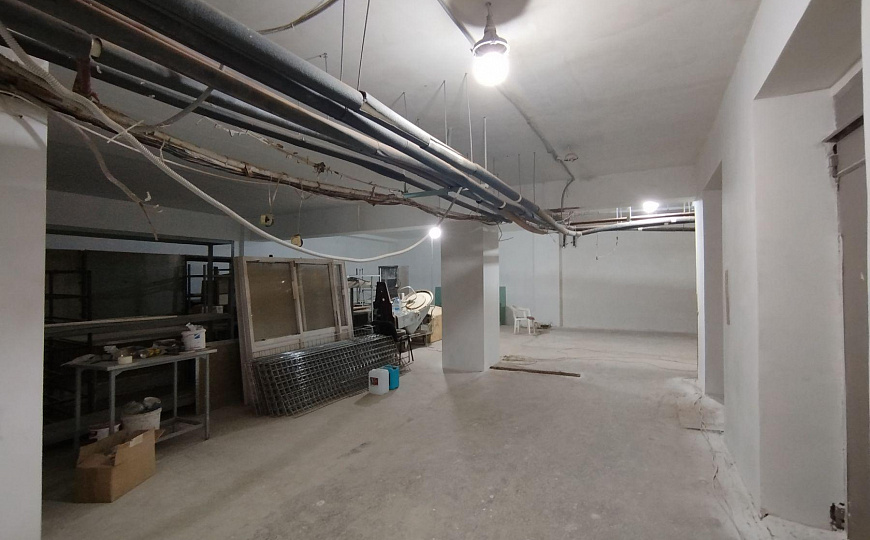 Сдается цоколь в ТЦ, 300кв.м фото