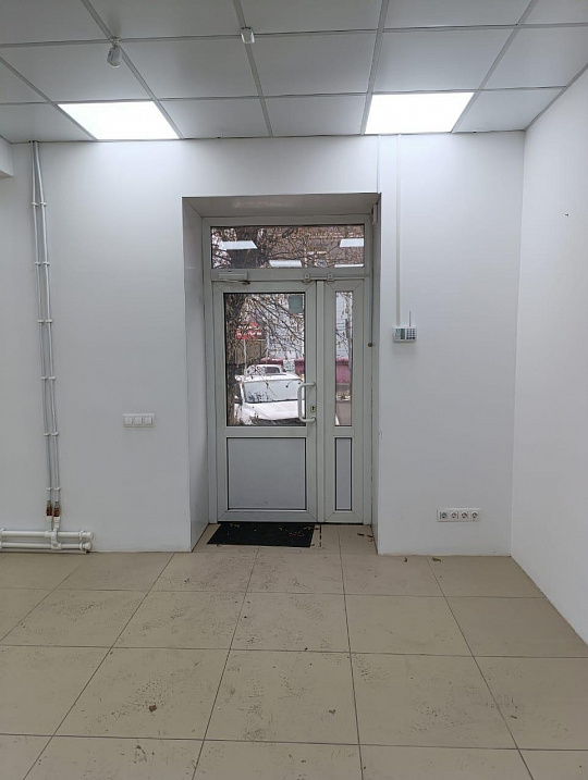 Под торговлю, услуги/Отд.вход/Высокий трафик, 73.5м² фото