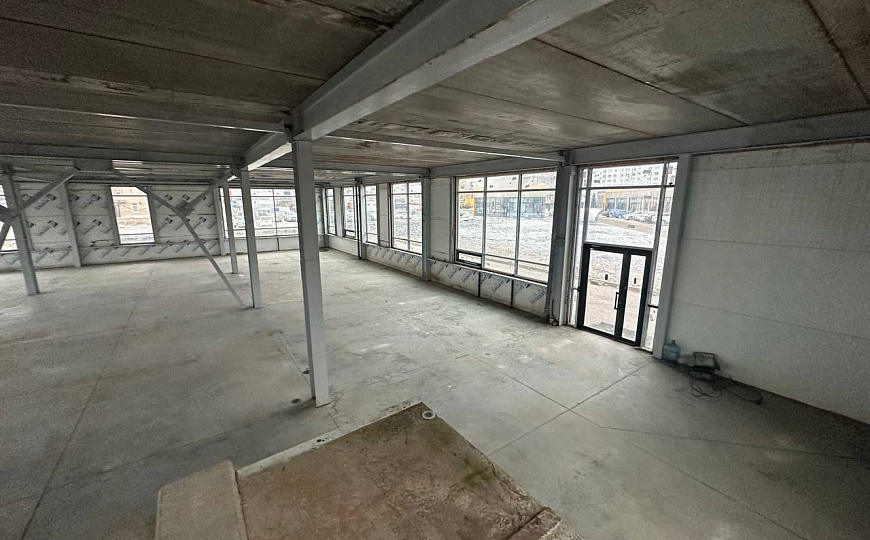 Сдаются площади на от 450 до 897,7 м² фото