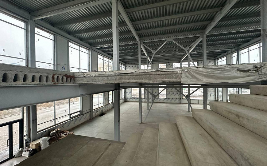 Сдаются площади на от 450 до 897,7 м² фото