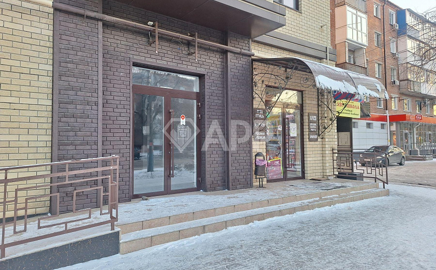 Сдам торговое помещение 80 м² фото