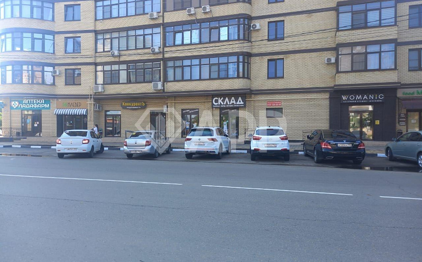 Сдам торговое помещение 80 м² фото